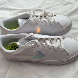 Unworn women’s Nike Court Legacy Next Nature White/Multi-Color size 9.5 US